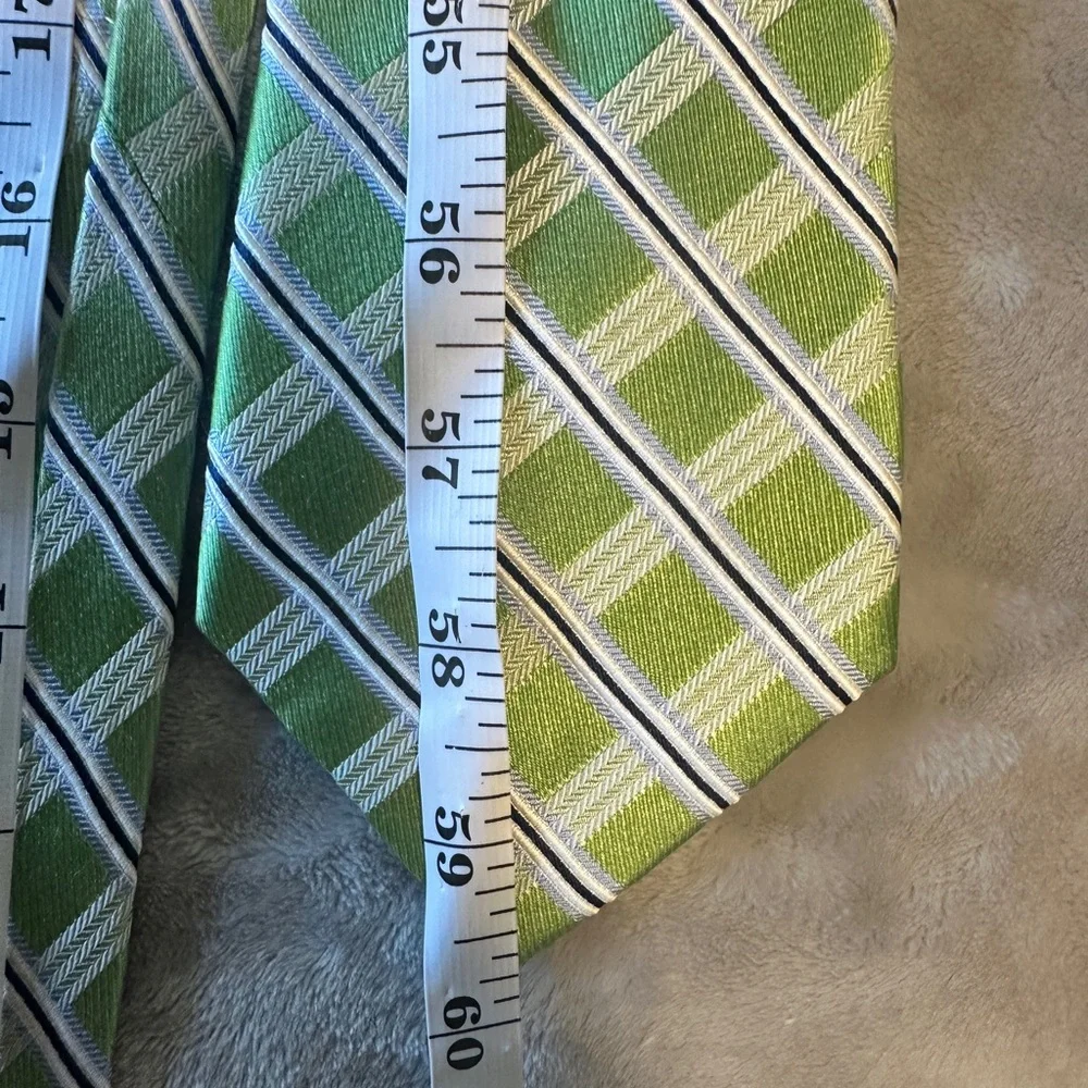 Nautica Mens‎ Neck Tie Green with Black Geometric Pattern 100% Silk 60”